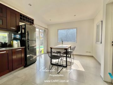 VENTA DE CASA 4 AMBIENTES - EN BARRIO  LOS OLIVOS