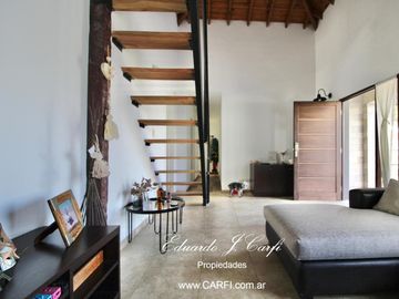VENTA DE CASA 4 AMBIENTES - EN BARRIO  LOS OLIVOS