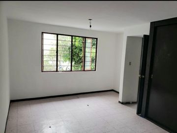 Casa en Venta cerca del Aeropuerto de la CDMX (Alcaldía Venustiano Carranza)