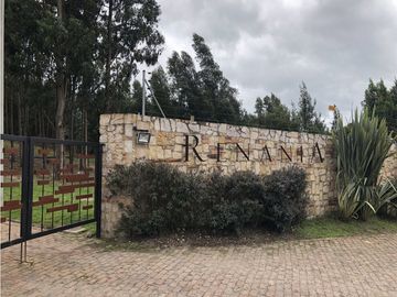 VENDO ESPECTACULAR CASA CONDOMINIO RENANIA