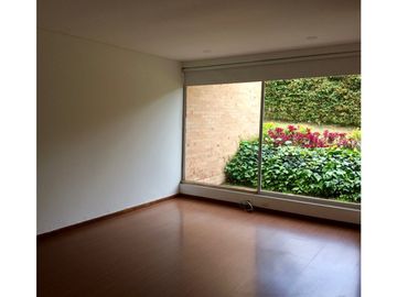 VENDO ESPECTACULAR CASA CONDOMINIO RENANIA