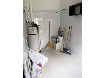 VENDO ESPECTACULAR CASA CONDOMINIO RENANIA