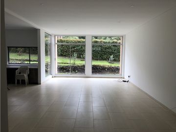 VENDO ESPECTACULAR CASA CONDOMINIO RENANIA