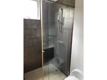 VENDO ESPECTACULAR CASA CONDOMINIO RENANIA
