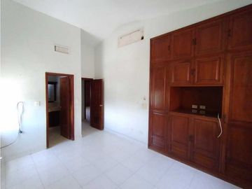 Vendo o permuto por local, apartamento en Riascos Santa Marta 001