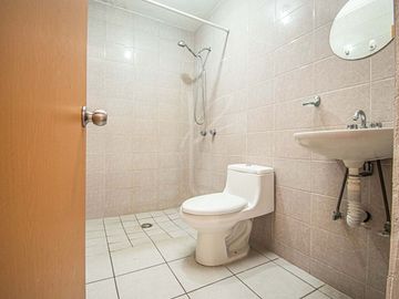 CASA EN VENTA EN CHAPALITA