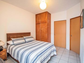 CASA EN VENTA EN CHAPALITA