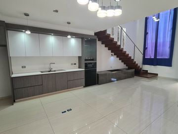 CASA RESIDENCIAL EN VENTA, AMPLIO TERRENO. CARMEN, CAMPECHE
