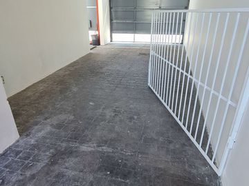 CASA RESIDENCIAL EN VENTA, AMPLIO TERRENO. CARMEN, CAMPECHE
