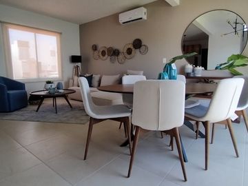 Casa en venta de 2 recámaras en privada zona de Conkal