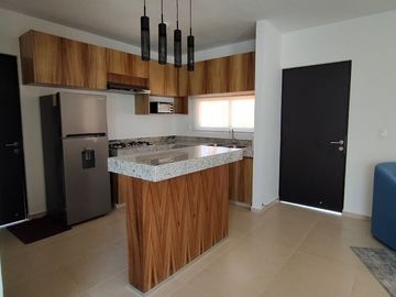 Casa en venta de 2 recámaras en privada zona de Conkal