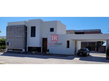 CASA EN VENTA EN PRIVADA BUENAVENTURA. CD. OBREGÓN, SONORA