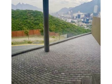 Casa en venta en Vista Real en San Pedro Garza García