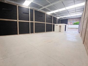 Bodega Industrial en Los Pericos, Aguascalientes