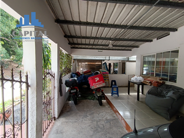 SE VENDE CASA EN LOS ANDES CON 205MT2 POR SOLO B/. 95,000