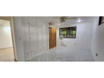 VENTA DE CASA EN SANTA CLARA