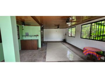 VENTA DE CASA EN SANTA CLARA