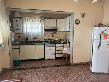 Casa PH en venta en Wilde Oeste