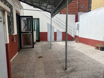 Casa PH en venta en Wilde Oeste