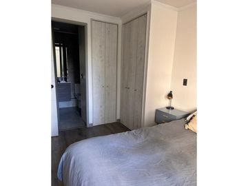 Departamento con diseño industrial, cómodo y cercano a la nueva línea 8 del Metro