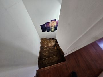 Oportunidad / Amplia Casa / Centro de Lampa / 5D+1B