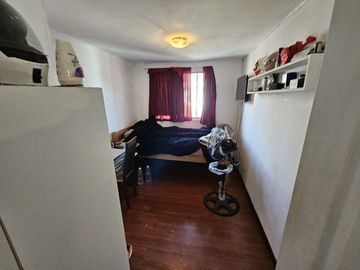 Oportunidad / Amplia Casa / Centro de Lampa / 5D+1B