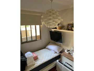 Amplio departamento con jardín privado en Vitacura