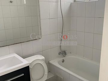 Se vende departamento en piso 10, con estac, bodega y excelente orientación
