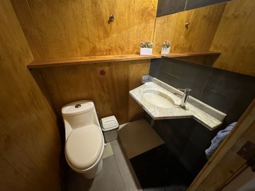 Casa de 3 Pisos 5D/2B Los Héroes Maipú
