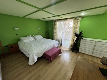 Casa de 3 Pisos 5D/2B Los Héroes Maipú