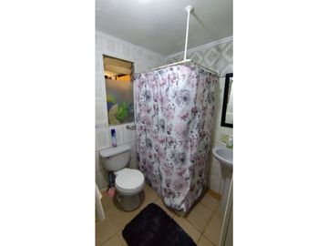 Oportunidad / Metro El Parrón/ 4d+1b+5e/ 1 Casa + Depto