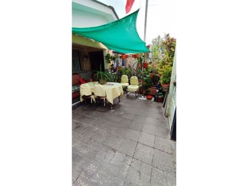 Oportunidad / Metro El Parrón/ 4d+1b+5e/ 1 Casa + Depto