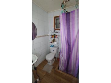 Oportunidad / Metro El Parrón/ 4d+1b+5e/ 1 Casa + Depto