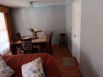 Linda, amplia y acogedora casa en Condominio El Hualle / Rojas Magallanes, La Florida