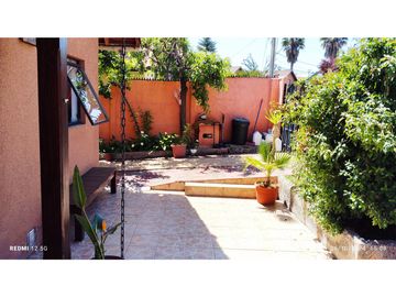 Linda, amplia y acogedora casa en Condominio El Hualle / Rojas Magallanes, La Florida