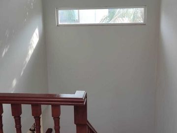 Casa en Venta en Puerta Real, Estacionamiento para 4 Autos, 3 Recámaras.