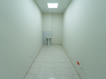 EDIFICIO COMERCIAL DE 6 PISOS EN VENTA