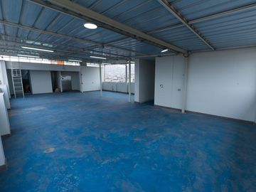 EDIFICIO COMERCIAL DE 6 PISOS EN VENTA