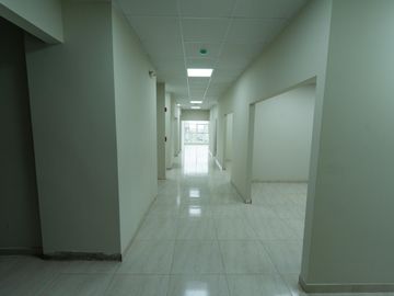 EDIFICIO COMERCIAL DE 6 PISOS EN VENTA