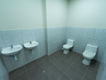 EDIFICIO COMERCIAL DE 6 PISOS EN VENTA
