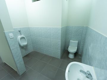 EDIFICIO COMERCIAL DE 6 PISOS EN VENTA