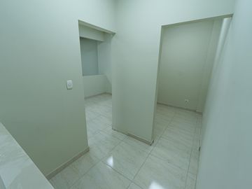 EDIFICIO COMERCIAL DE 6 PISOS EN VENTA