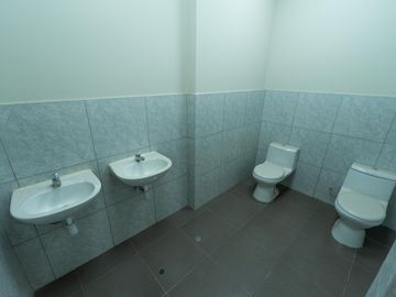 EDIFICIO COMERCIAL DE 6 PISOS EN VENTA