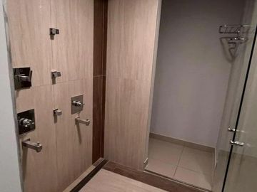Casa en venta - 4 Dormitorios 2 Baños 2 Cocheras - Neuquén