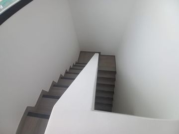 CASA A ESTRENAR EN BARRIO SAN PABLO, PILAR! EXCELENTE CALIDAD DE CONSTRUCCION!