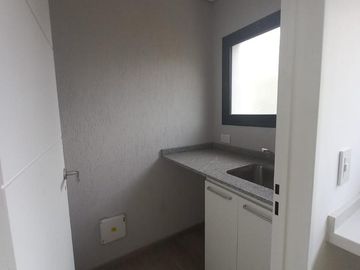 CASA A ESTRENAR EN BARRIO SAN PABLO, PILAR! EXCELENTE CALIDAD DE CONSTRUCCION!