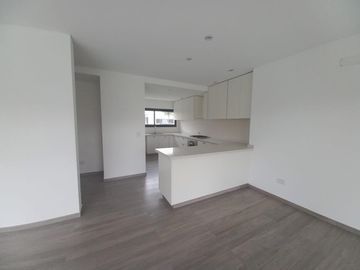 CASA A ESTRENAR EN BARRIO SAN PABLO, PILAR! EXCELENTE CALIDAD DE CONSTRUCCION!