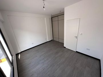 duplex de 3 ambientes con cochera y patio en Lomas de Zamora