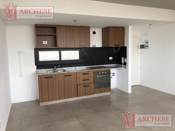 AMPLIO DEPARTAMENTO 2 AMBIENTES