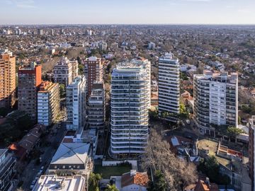 Venta departamento 6 ambientes en La Lucila con vista al río